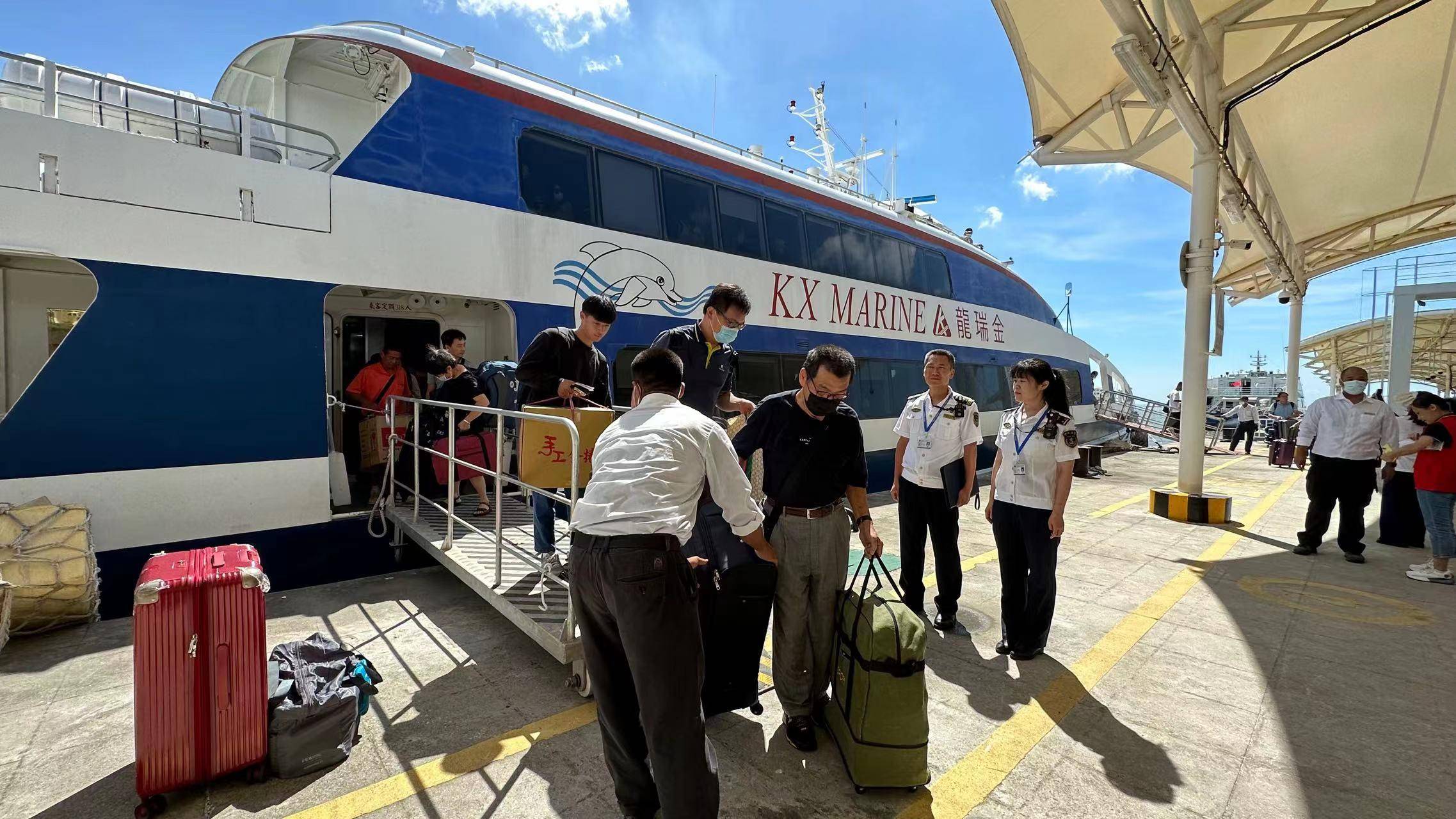 廈金航線客流統(tǒng)計(jì)數(shù)據(jù):客運(yùn)航線出入境客流量突破2000萬人次(圖1) 48b3631895e84c78a4458d2112582d02.jpeg